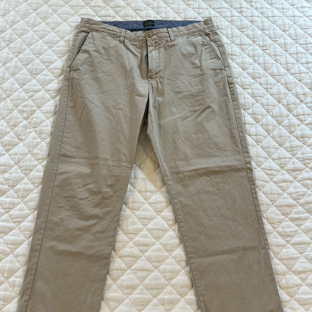 J. Crew Lightweight Khaki Chinos 34/30 Urban Slim